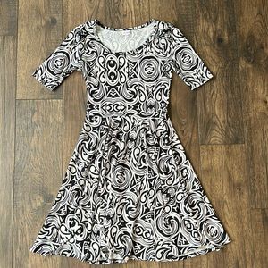 LuLaRoe Nicole size M